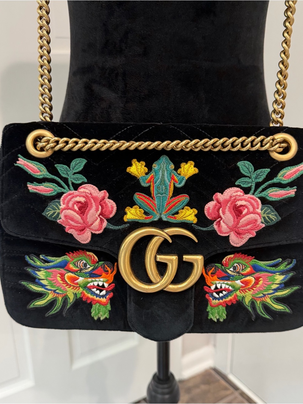 Gucci 110 th anniversary Black Velvet Dionysus Embroidered Shoulder Bag - Picture 12 of 13
